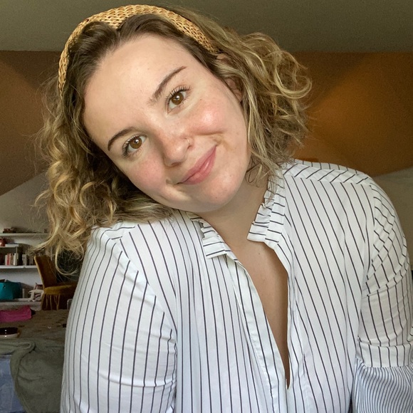 Meet your Posher, Bella - Picture 3 of 5